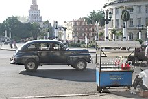 La Havane - centre ville avec ses vieux batiments et le Capitol