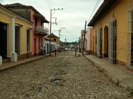 Trinidad, ville classe au patrimoine de l'Unesco avec sa belle place centrale avec ses magnifiques feroneries, ses ruelles surchauffes, sa rue commercante