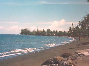 Plage de Fare Ute à Papeete (derrière les chantiers nautiques de Papeete)