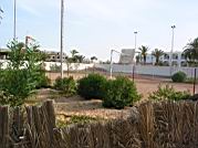 jardins et terrain de tennis de l'hotel Abir - djerba - Tunisie